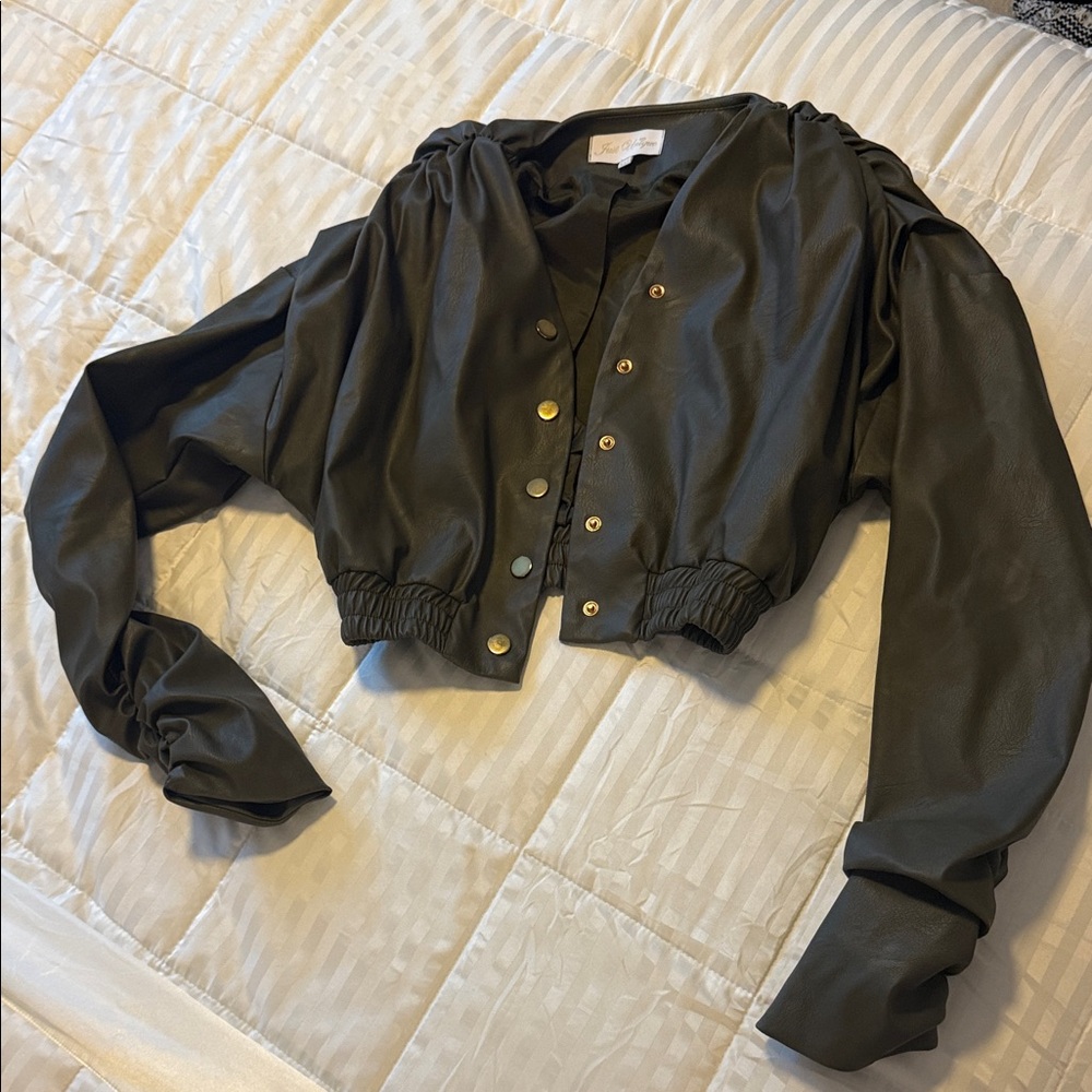 Elegant Olive Women's Leather Jacket